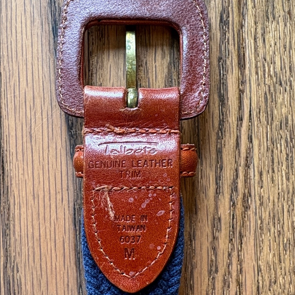 Talbots size medium leather and navy blue cloth woven stretchy belt - Picture 6 of 7